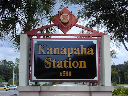 Kanapaha Station Street Sign